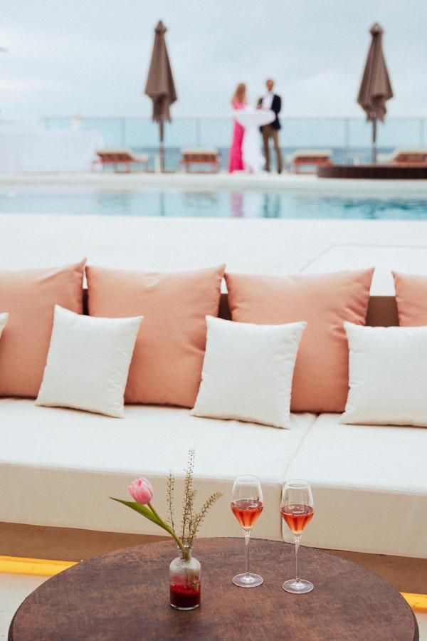 Ama Ibiza (Adults Only) Hotel Playa d'en Bossa Bagian luar foto