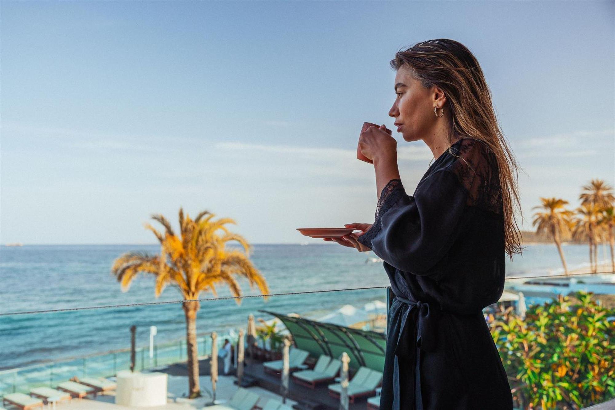 Ama Ibiza (Adults Only) Hotel Playa d'en Bossa Bagian luar foto