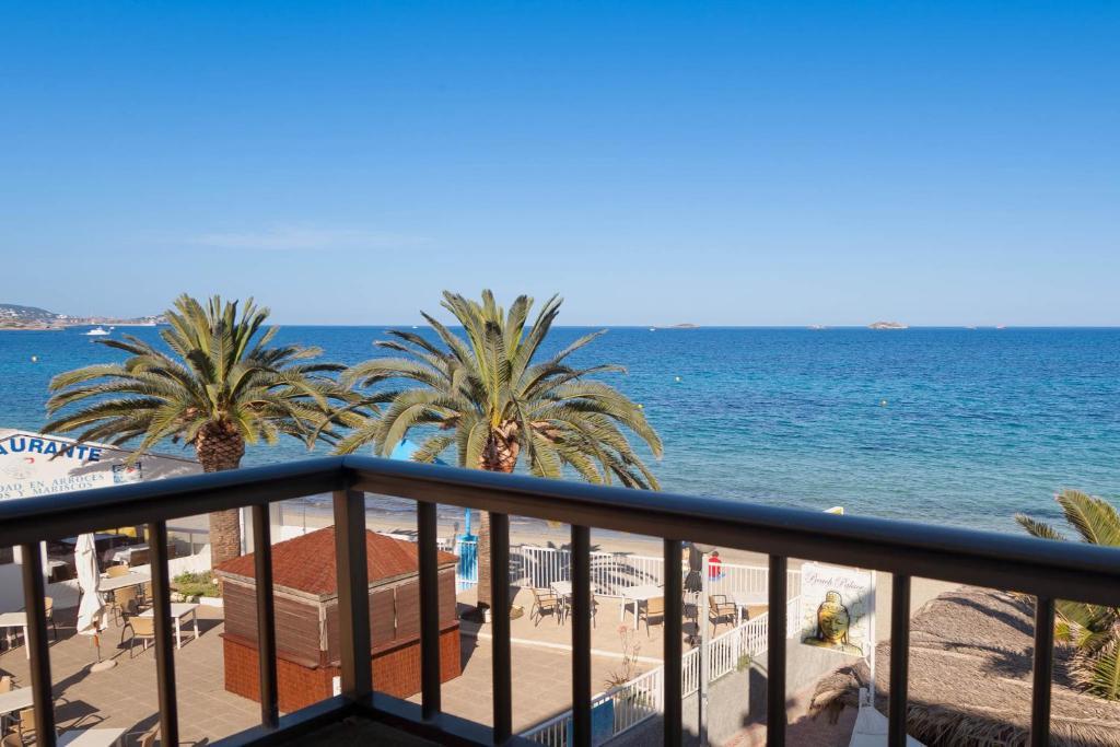 Ama Ibiza (Adults Only) Hotel Playa d'en Bossa Bagian luar foto