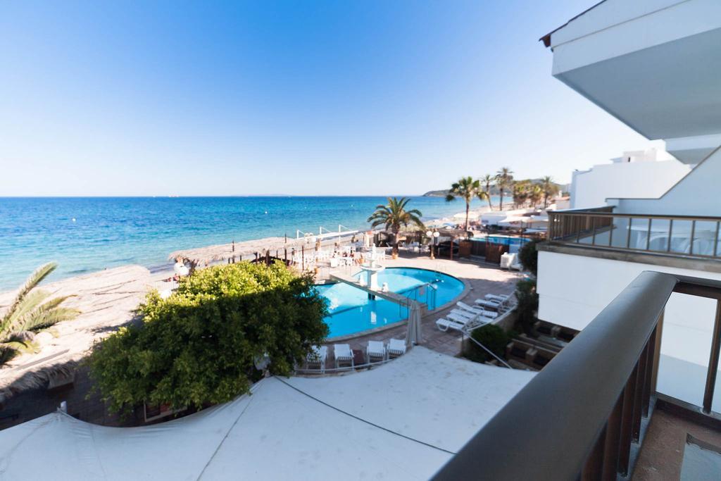 Ama Ibiza (Adults Only) Hotel Playa d'en Bossa Bagian luar foto